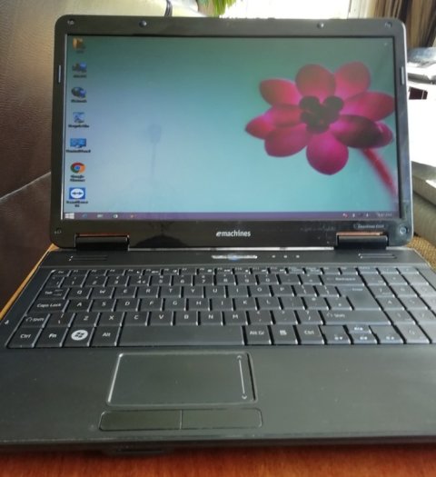 Emachines E525 Laptop
